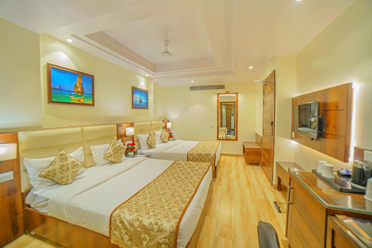 Hotel Hira Inn-10Mins From Railway Station & Bus Station Prayagraj Esterno foto